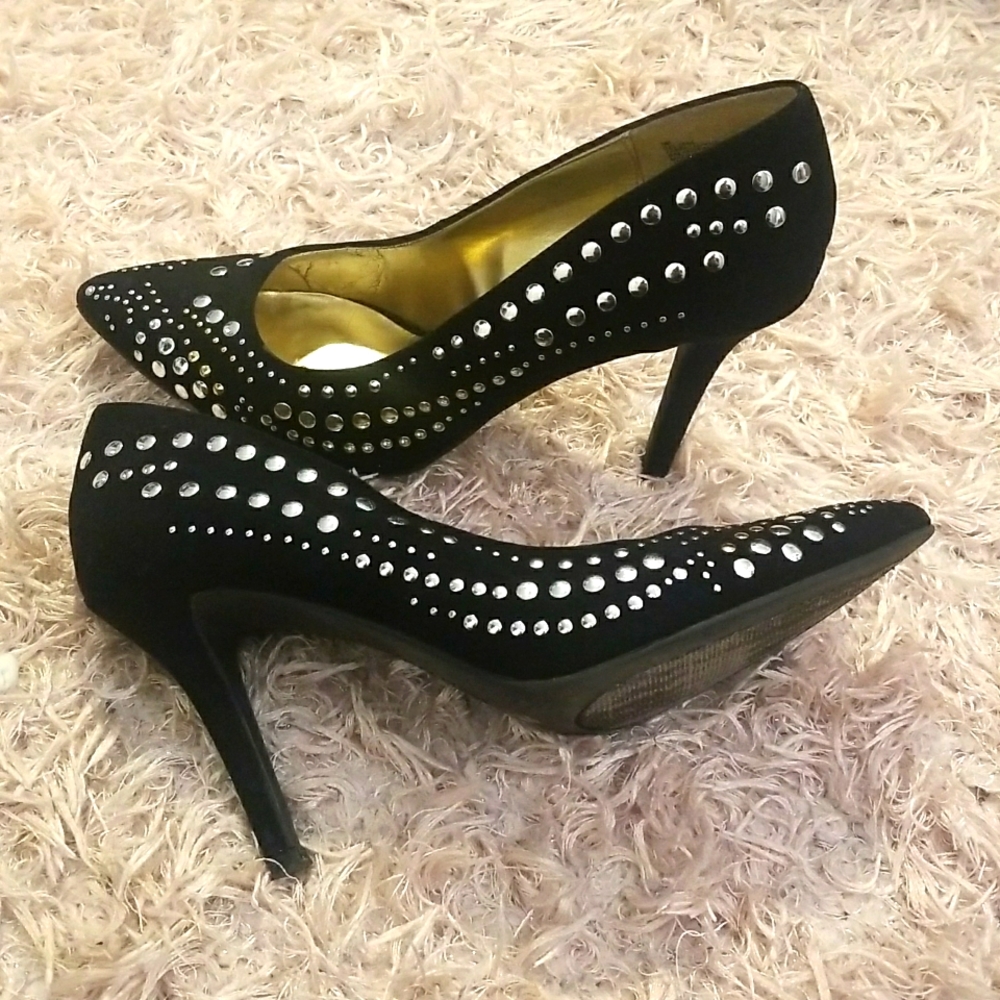 Cosmopolitan shoes, preowner in good condition